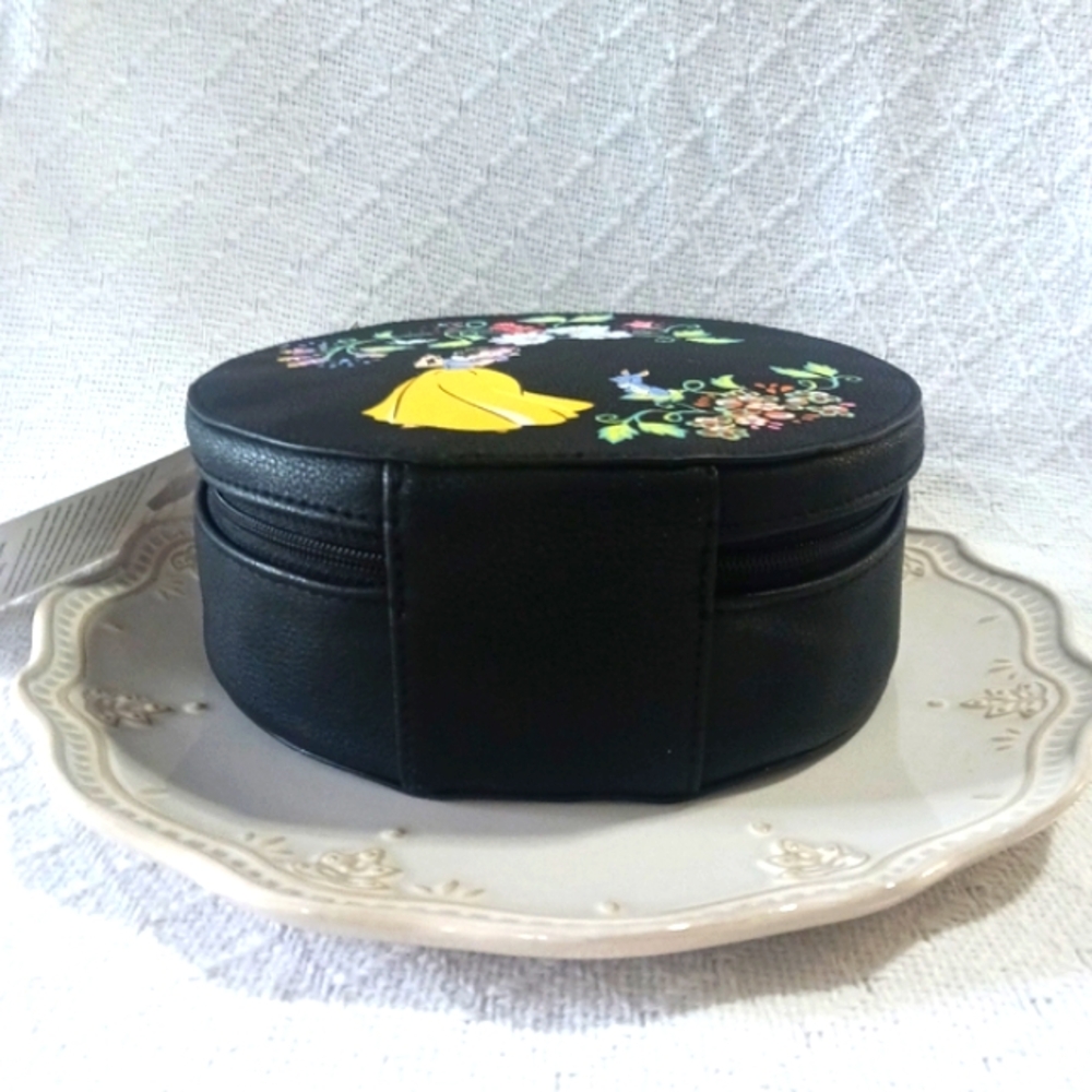 Vera Bradley × Disney 100 Snow White Whimsy Cosmetic Case - Picture 8 of 16